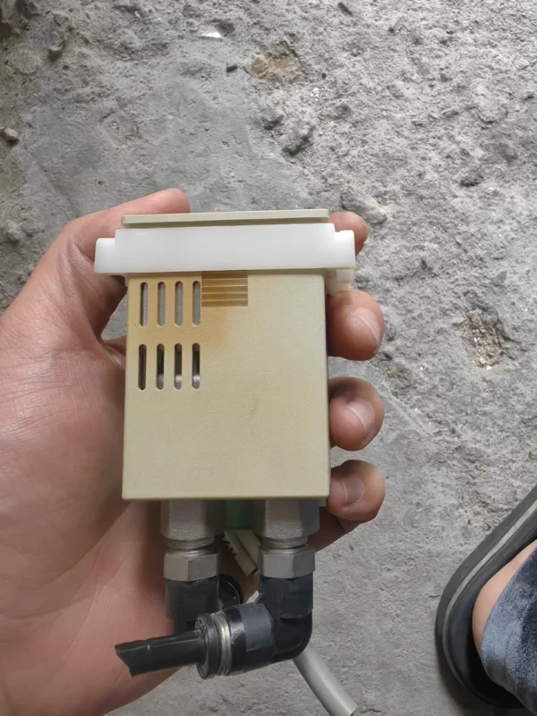 Yamatake Flow Meter Yamatake MPC0002BBRNL10000 Gas Flow Meter Used Part Actual Photo Function Guaranteed with Clips for Easier Installation