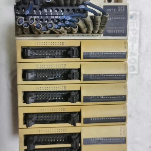 Schneider PLC Module OTB1C0DM9LP 1 pc TWDDDI16DK 4 pcs