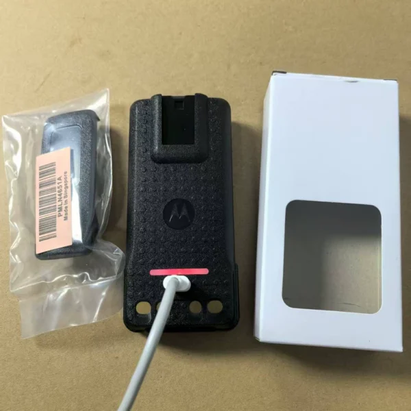 Motorola p8668i P6600i DP4801 Battery Thickened High Capacity P6620i P8608 Walkie Talkie Battery USB Mobile Phone type-c Charging Note: Support foreign trade orders!!! —--------Brand new! Brand new! Brand new! Compatible with: P86688668i6600i328D338D and many other models. PMNN4409AR (3000 mAh) Battery Features: (3000 mAh) 1. type-c interface, supports front and back plugging, not easy to damage the plug 2: Power cell, no false standard 3: Supports original cradle charging Features: Supports typec mobile phone direct charging, also supports cradle charging, convenient and practical. 1, 3000 mAh, without type-c): 50 yuan 3, 3000 mAh, with type-c): 65 yuan Standard configuration includes a back clip. Red light is always on when charging, green light is always on when fully charged. Note: Support foreign trade orders!!! Expand