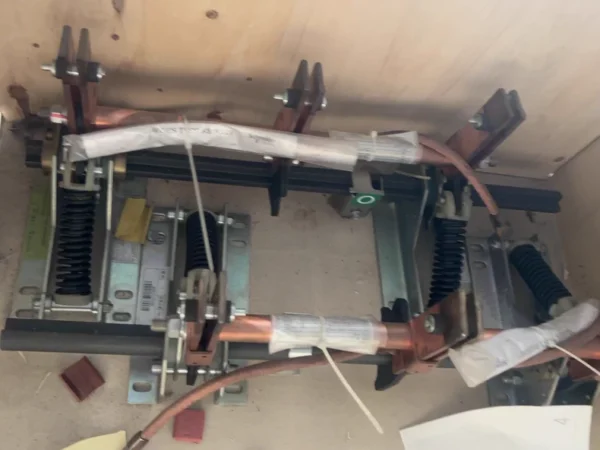 Schneider Earthing Switch MGES-12 Brand New