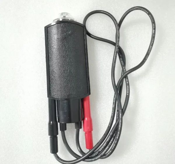 TEK P6204 Probe, the cable looks damaged, source from the freight yard, buy carefully, 300 yuan. Klein+Tools 6610 Electrical Voltage Tester, in good condition, buy carefully, 300 yuan. Both are untested.
