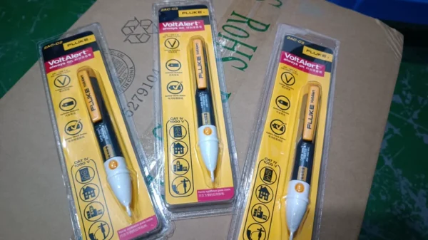 Fluke 1AC-C2 Non-Contact Voltage Tester 2AC Induction Test Pencil for Electrician Circuit Detection Alarm Official Authentic, Latest Date, Limited Quantity Available