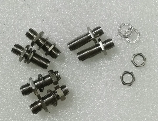 O1CN01e80A9o2JUFSByjXSR_53-fleamarket.heic_790x10000Q90.jpg_.webp Imported Used 18GHz SMA Female to SMA Female Through-Wall Stainless Steel High-Frequency Adapter Unit Price 10 Yuan Gold-Plated Adapter Unit Price 20 Yuan