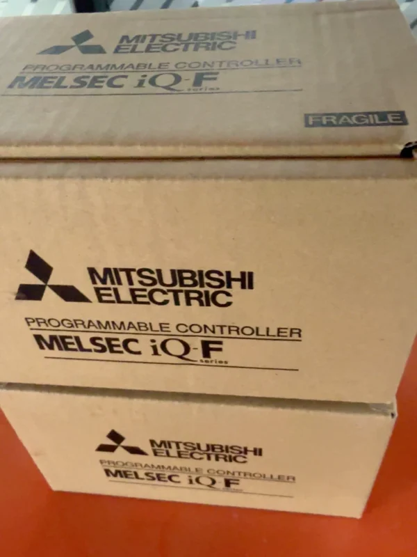 Mitsubishi PLC FX5-32ET-ES Expansion Modules Two Units, Brand New. Packaged for Sale, Genuine Japanese Original Import, Actual Product Photos, Fully Functional. Can Be Purchased Directly, In Stock. Free Shipping. Interested Friends Are Welcome to Private Message for Inquiries.
