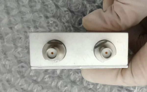 MECA802-2-1.700V 700-2700MHz SplitterPower Divider