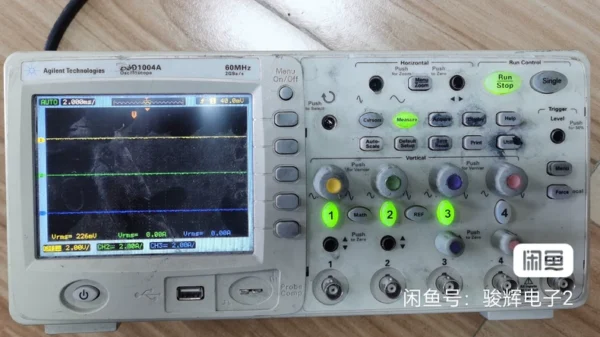 Agilent DSO1004A 60MHZ Oscilloscope: The package can be turned on, other functions are unknown, as shown in the picture, please check carefully before purchasing.