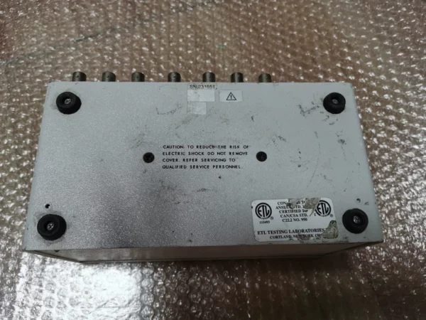 Bought out of curiosity, video signal amplifiers, no conditions to test, cheap to sell, there are 3, unit price 350 yuan, take a good look and下手.