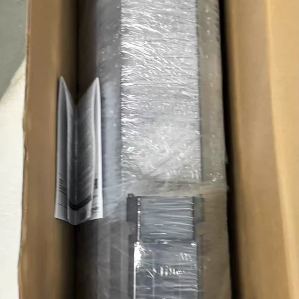 Schneider Servo Motor SH05580005000000100100 Almost New Fully Functional Negotiable Price