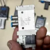 O1CN01kzSrfc1GoS1pPJM8H_4611686018427380893-53-fleamarket.heic_790x10000Q90.jpg_.webp Festo high-speed solenoid valve MHE3-MS1H-32G-18k525149. Four OVEL-10-H-15-PQ-VQ6 all packed in the picture. Because I don't want to deal with零散的 and don't know if they are good or bad. The marked price is the package price, you can take it if you need it.