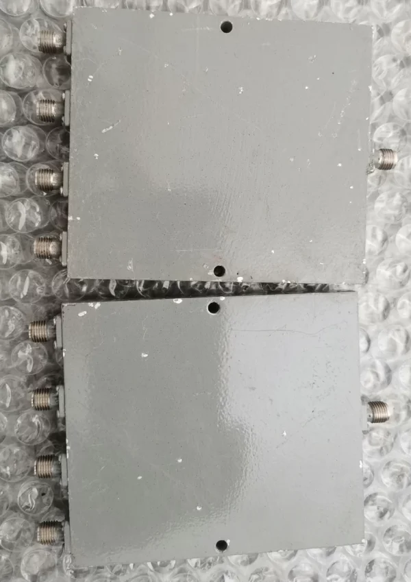 MCLI-PS4-4 0.5-2.5GHz RF One-to-Four Power DividerSplitter