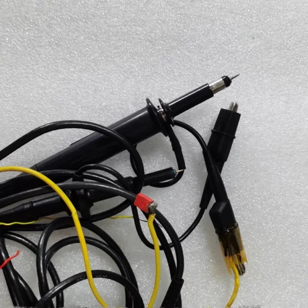 Tektronix P6139AP2220 Oscilloscope Probe Set,