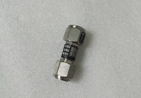 Weinschel 17 10dB 18GHz APC-7 RF Coaxial Fixed Attenuator