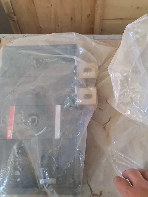 ABB Isolating Switch OTM1000E3CM230COTM1000E2M230VOTM1600E3M230V
