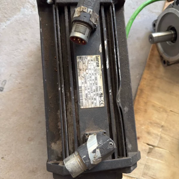 MCA13I41-RS0B0-A19N-ST5S00N-R0SU Lenze servo motor disassembled and packaged, inquiry
