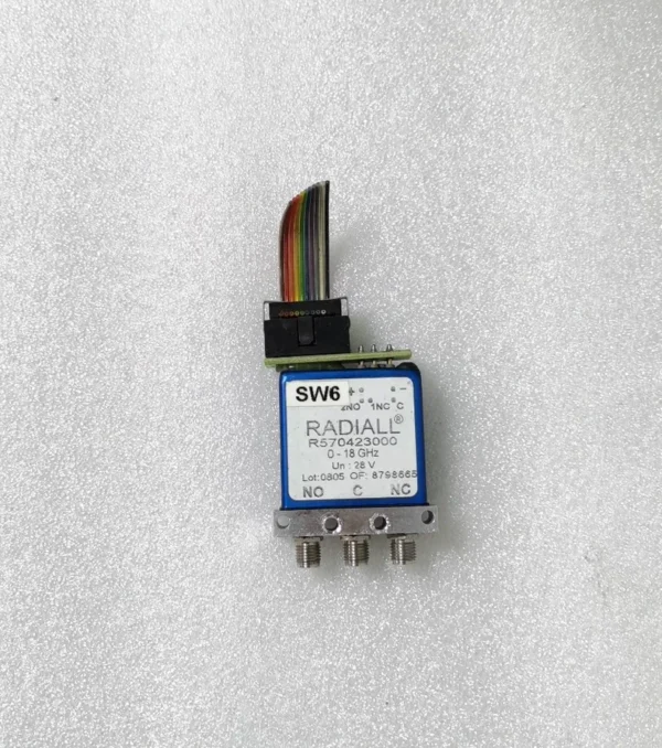RADIALL R570423000 DC-18GHz 28V SPDT RF Coaxial Switch, unit price 150 yuan, 5 pieces remaining