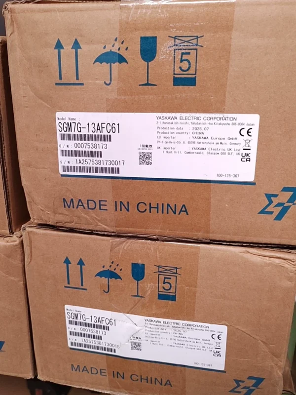 Yaskawa Servo Motor SGM7G-13AFC61