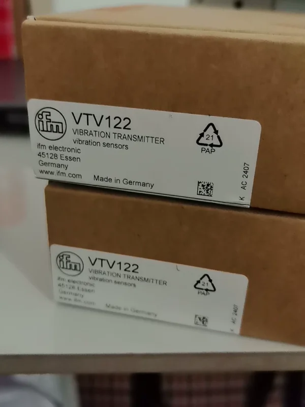 IFM VTV122 vibration sensor