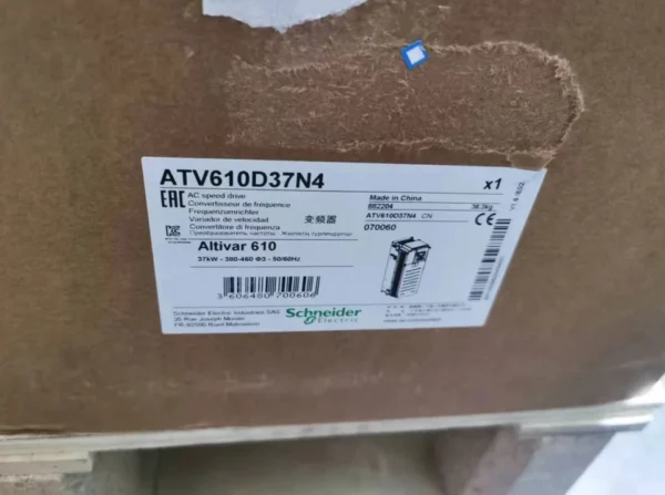 schneider ATV610D37N4 frequency converter Three phase