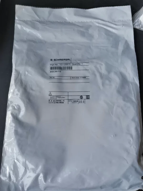 SCHMERSAL Magnetic Sensor Switch Safety BNS250-11Z