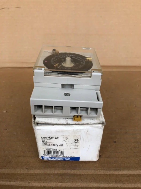OMRON H2F-DF TIME SWITCH