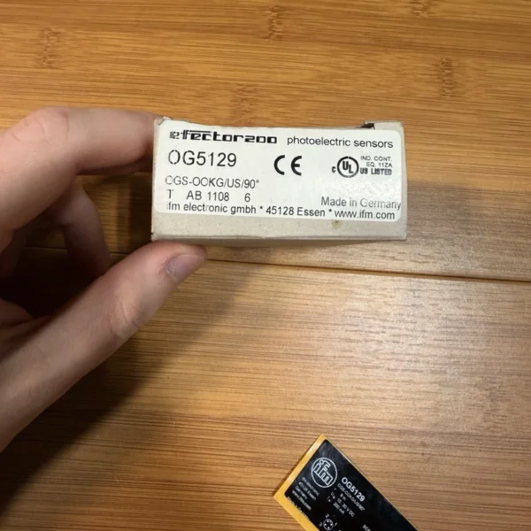 IFM Efector OG5129  Photoelectric Sensor